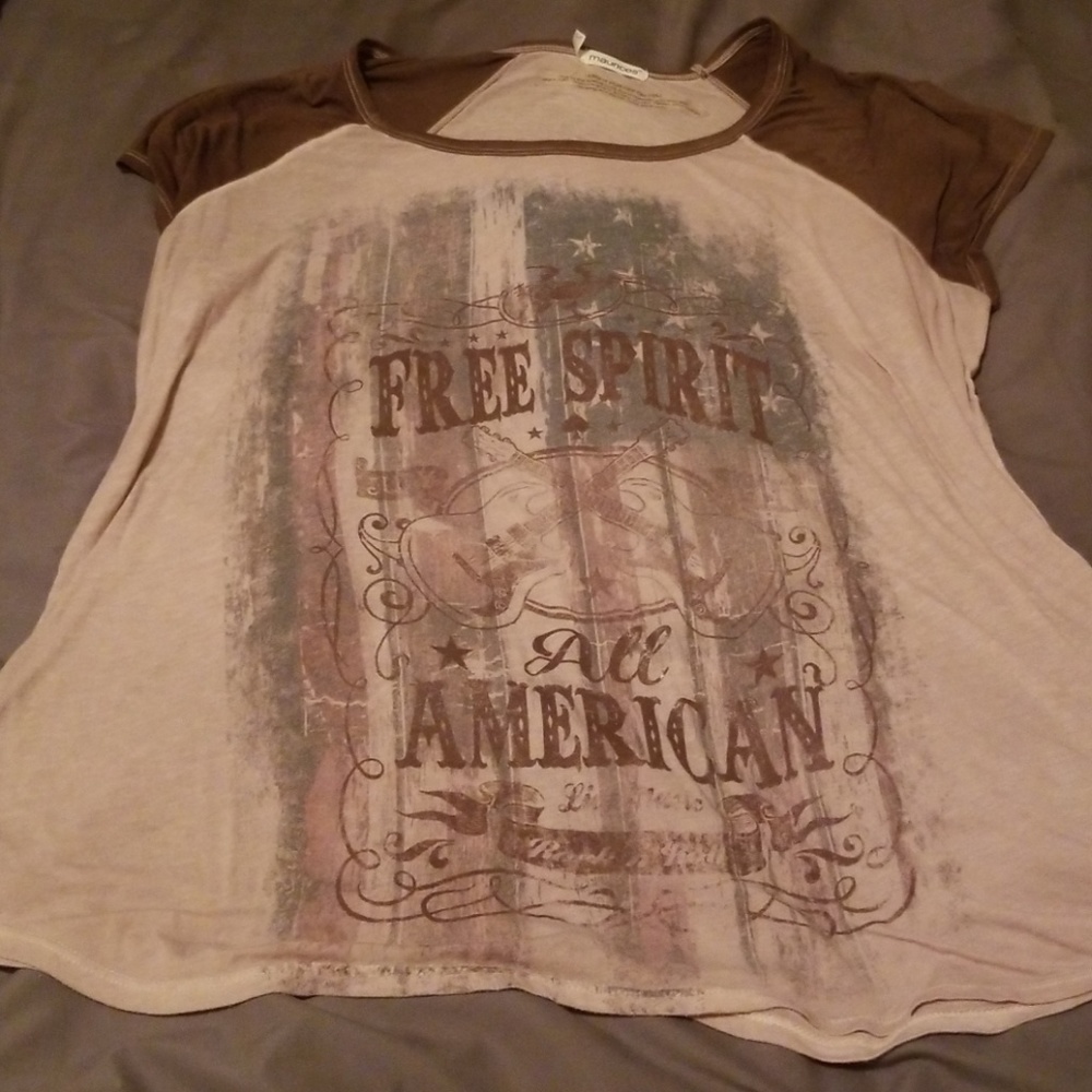 Free spirit all American Maurices t-shirt